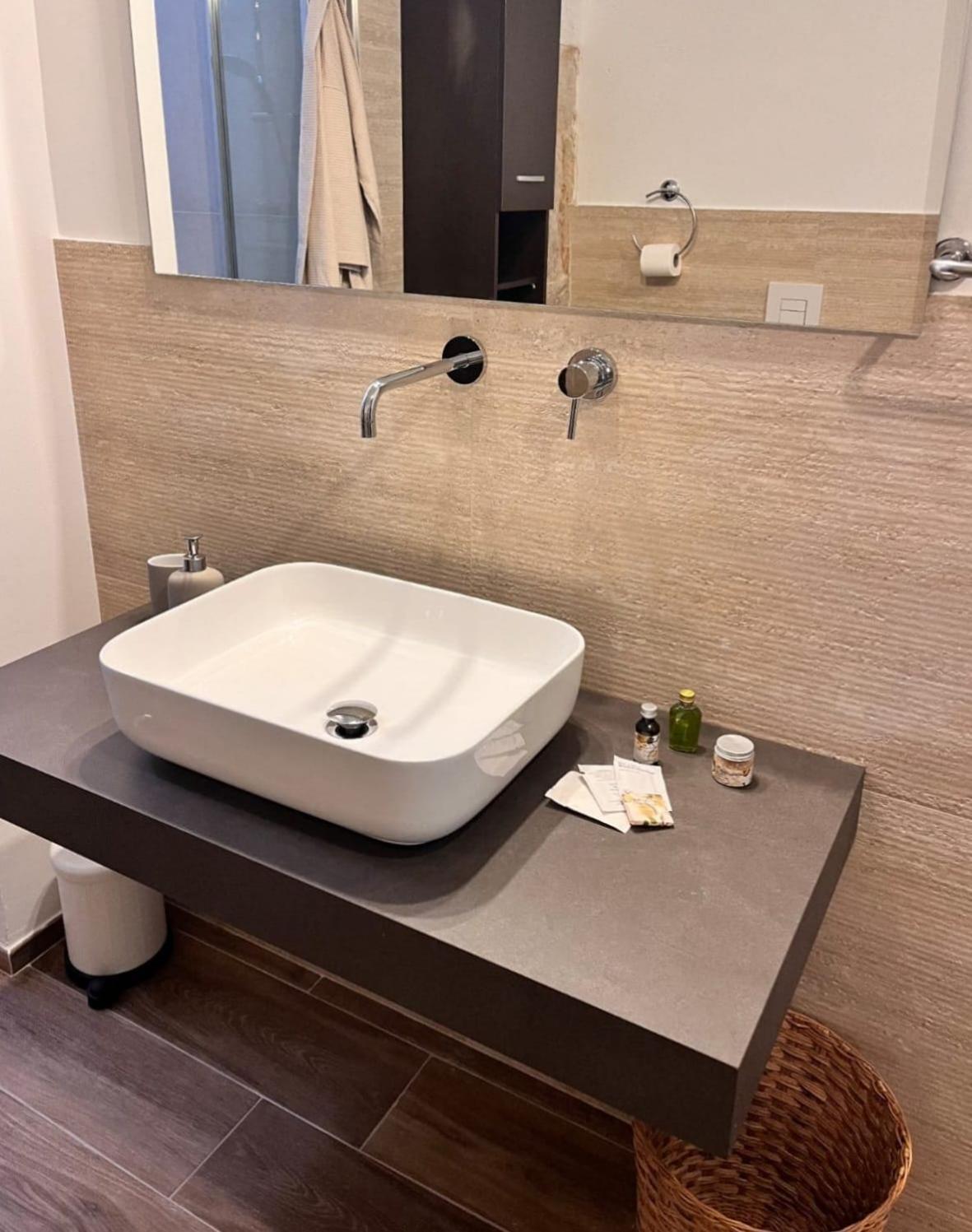 Vita Lenta Apulian Rooms Trani Eksteriør billede